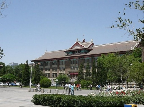 天津大學